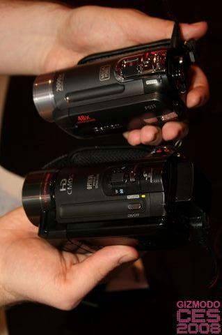 Illustration for article titled Canon's HD Vixia HF10 and HF100 Need No Tape